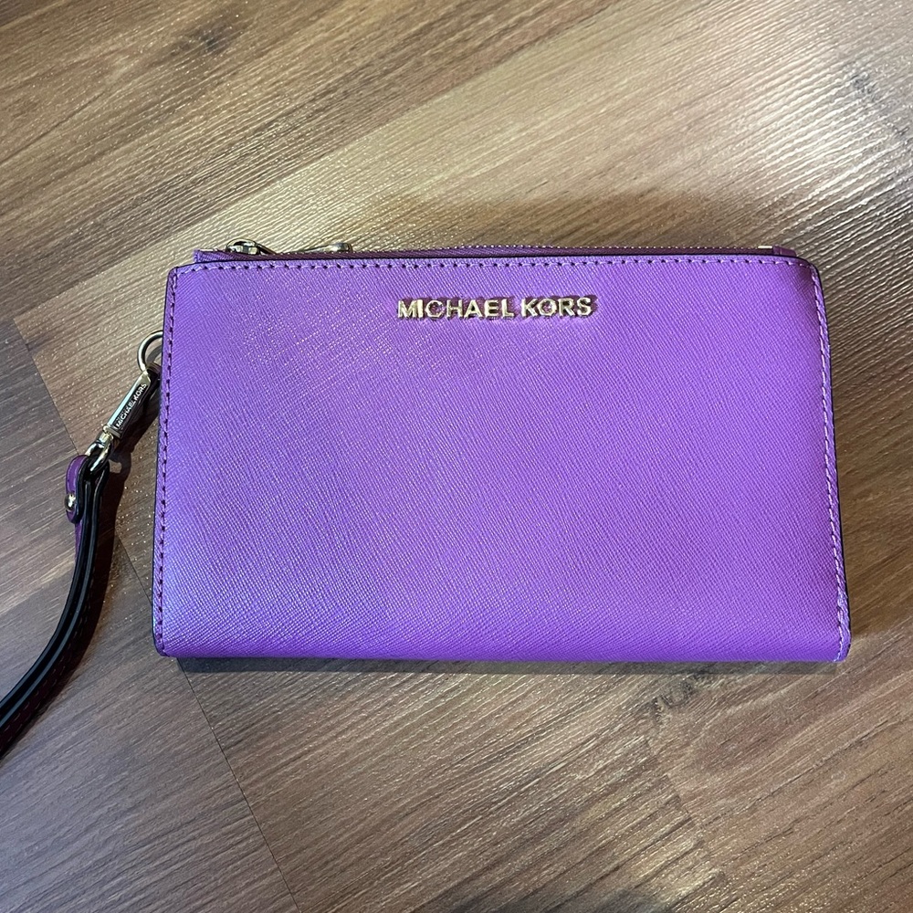 Michael Kors Jet Set Travel Wristet